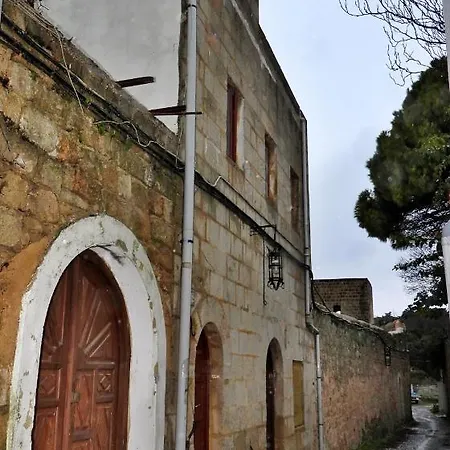 Rhodes Old Town Manos Apartman *